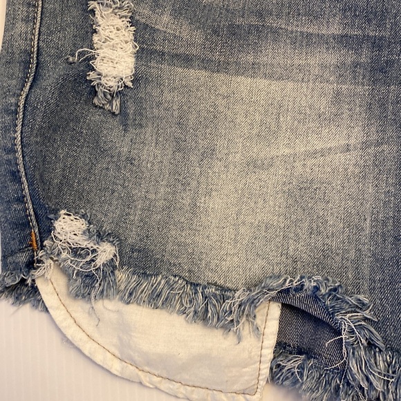 Destructed Jean Cut-Off Shorts. NWOT - Picture 5 of 10